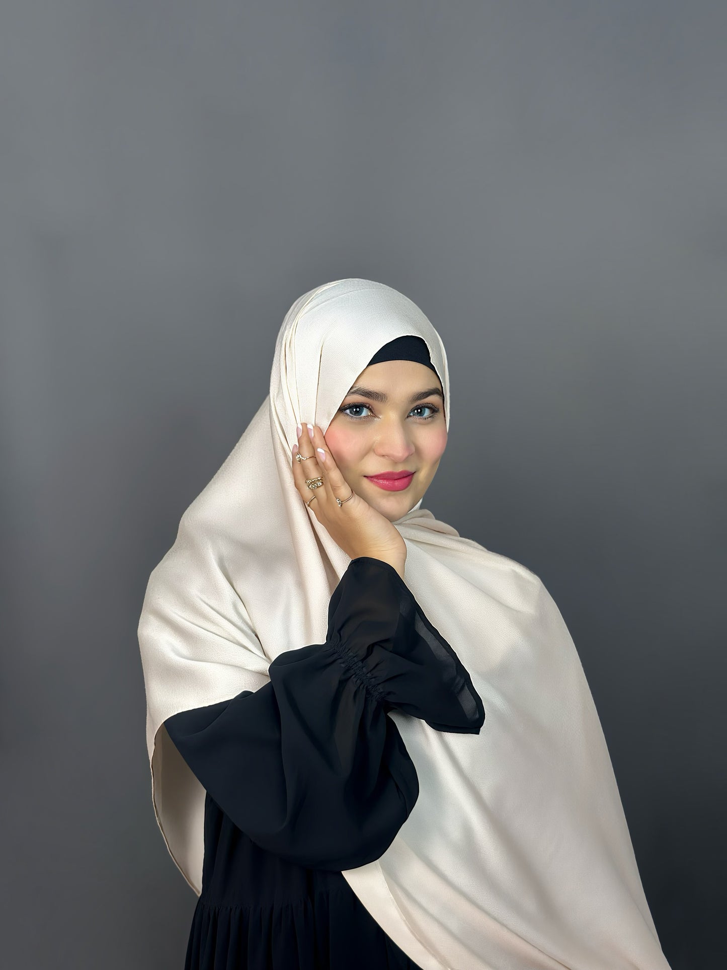BUBBLE SATIN HIJAB- LIGHT BEIGE