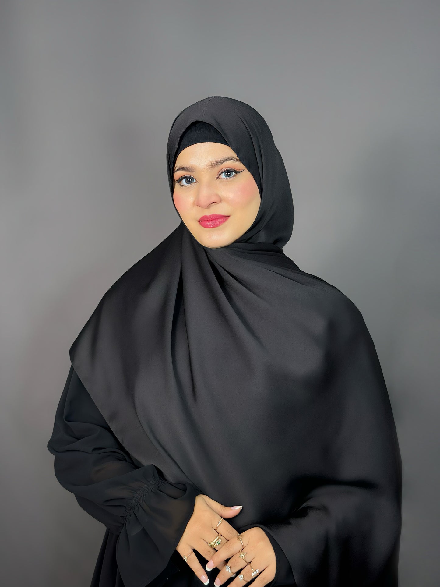 BUBBLE SATIN HIJAB- BLACK