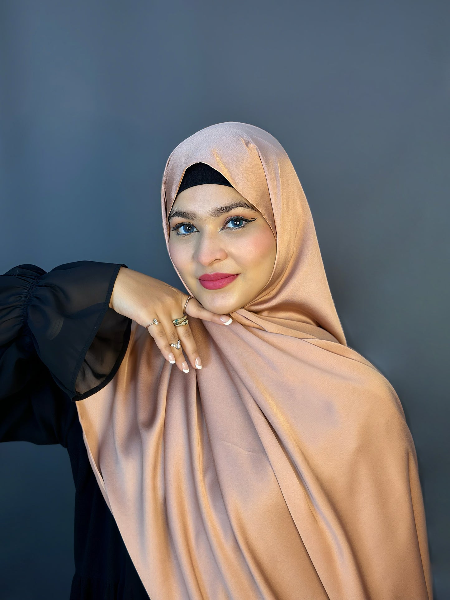 BUBBLE SATIN HIJAB- SAND