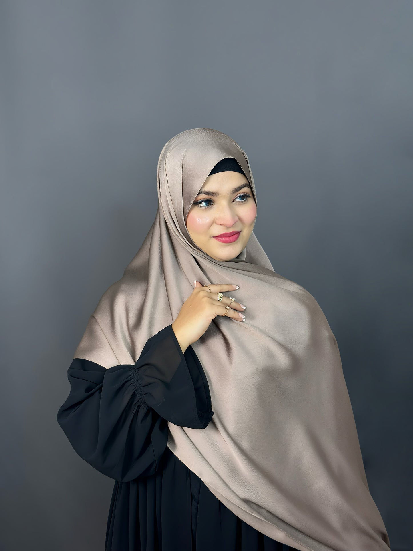 BUBBLE SATIN HIJAB- STONE GREY