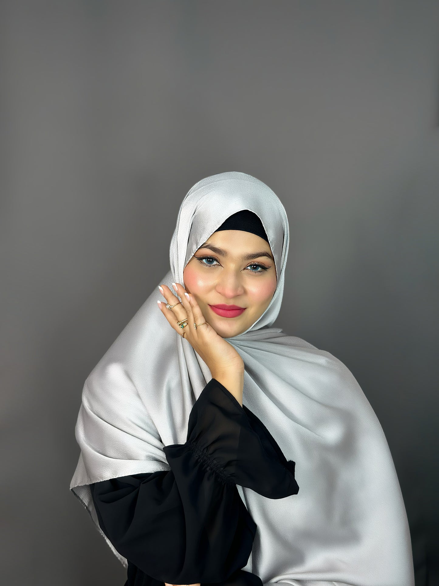 BUBBLE SATIN HIJAB- ASH
