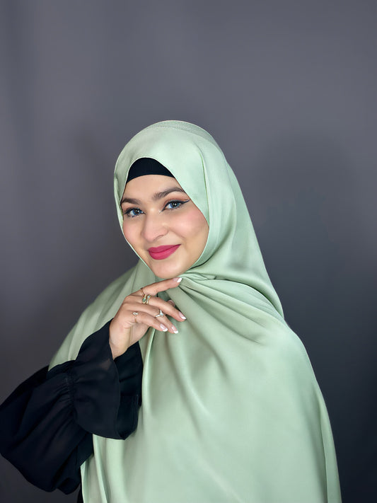 BUBBLE SATIN HIJAB- GREEN