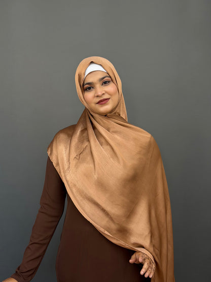 MUNA SATIN HIJAB- CARAMEL