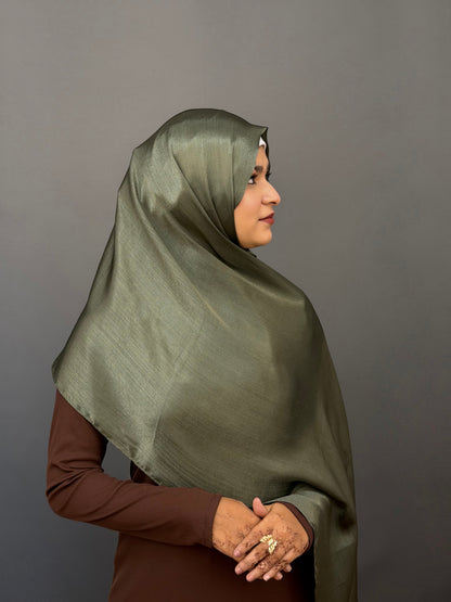 MUNA SATIN HIJAB- OLIVE