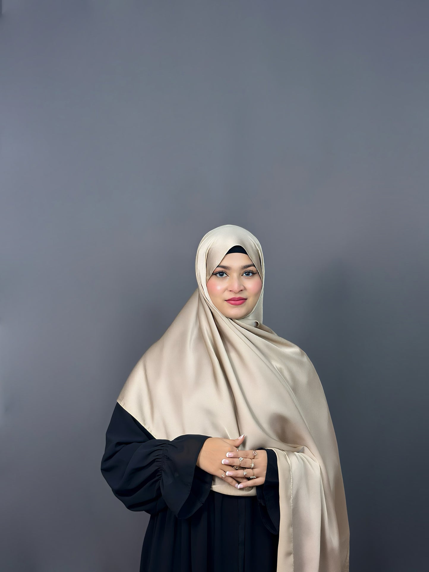 BUBBLE SATIN HIJAB- BEIGE