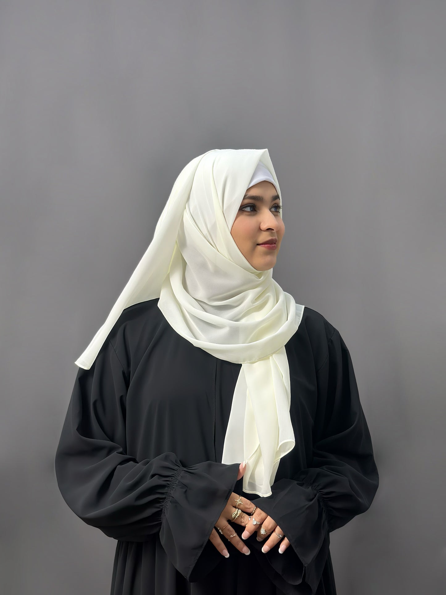LUXE GEORGETTE- HALF WHITE