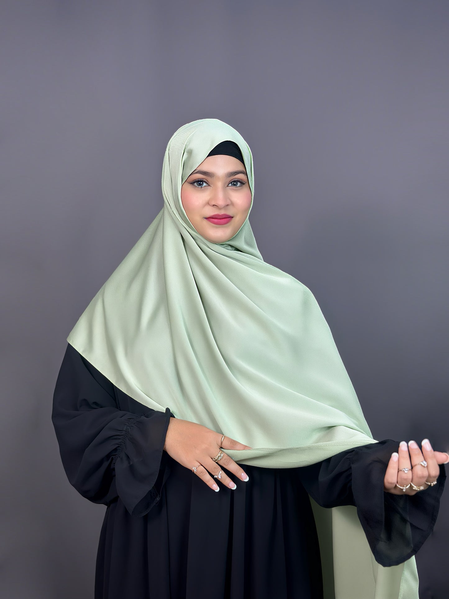 BUBBLE SATIN HIJAB- GREEN