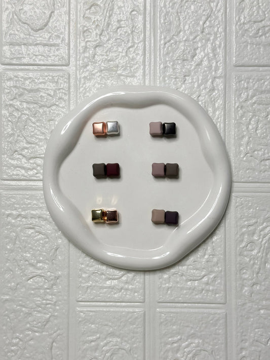 SQUARE MAGNETIC PIN(Pack of 12)