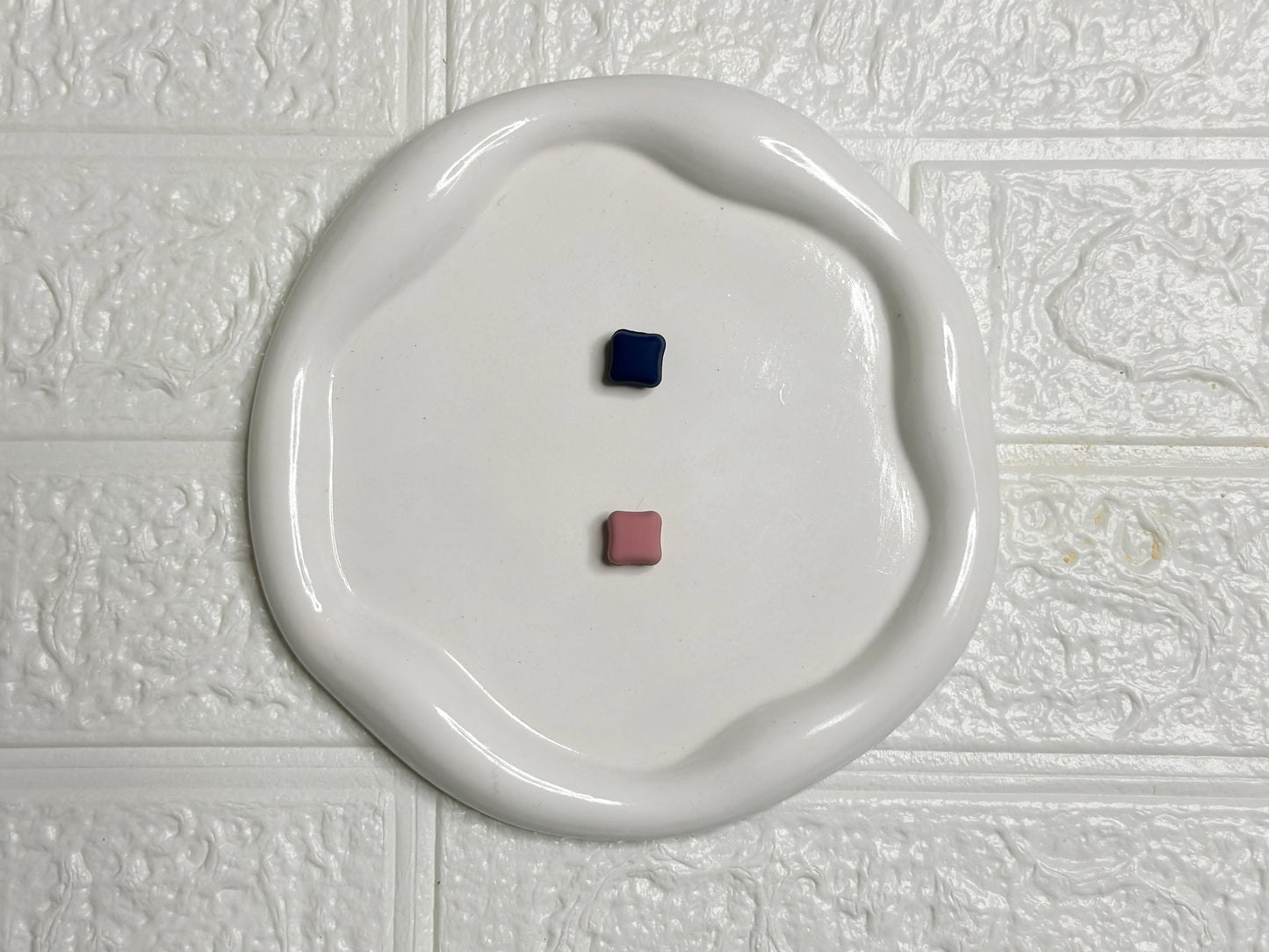 SQUARE MAGNETIC PIN(Pack of 2)